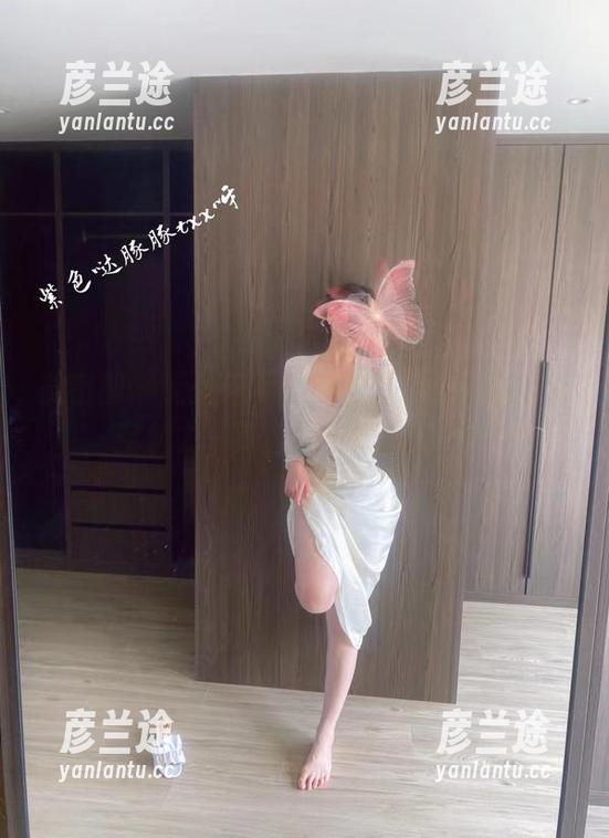 童小芯 微密圈 - 无圣光写真放飞想象,童小芯镂空魅力,简直是视觉的冒险!