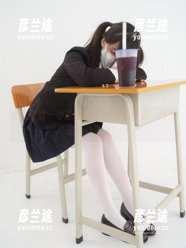 紧急企划-小恩 紧急企划 - 小恩的黑丝JK在线作品,绝对是心动满分!