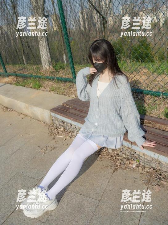 紧急企划-见希w 紧急企划 - 见希w的白丝牛仔裤,谁会抵挡得住这美图的诱惑?