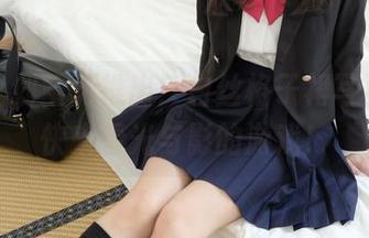 紧急企划重磅推出！白丝格子裙写真集，快来看光与影的游戏！