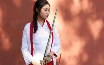 蜜桃社 – 女王风范：顾乔楠的极致套图体验