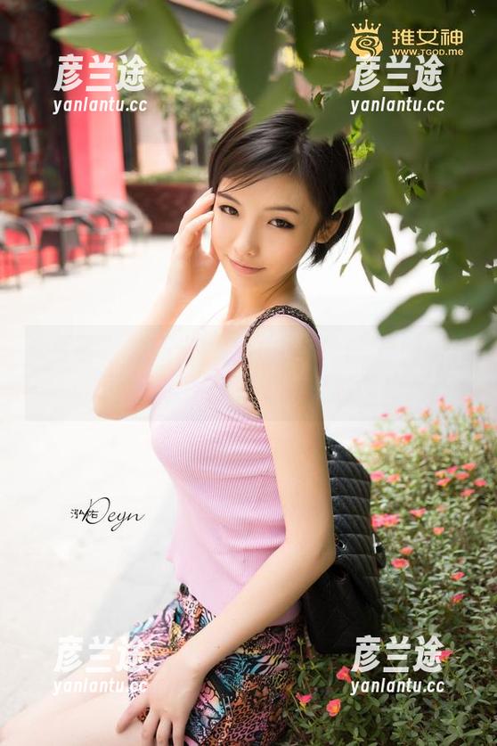 青豆客-苏糯米Mi 青豆客 - 苏糯米Mi丝袜图集——你的新夏日灵感,分享给你的小秘密!