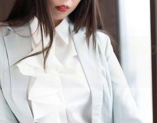 魅妍社 – 美图拍到肚子疼！小乔Joyi的瑜伽让你忍不住想一直看！