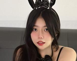 微密圈 – 最新图册出炉，准备好被“鱼神鱼”的灰丝撩到不敢呼吸了吗？